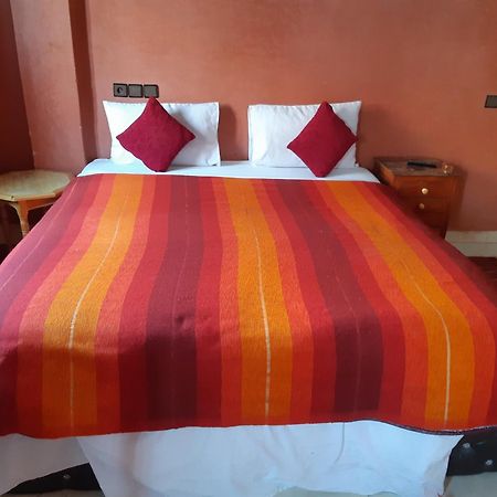 Hotel Restaurant Dar Al Madina 廷吉尔 外观 照片