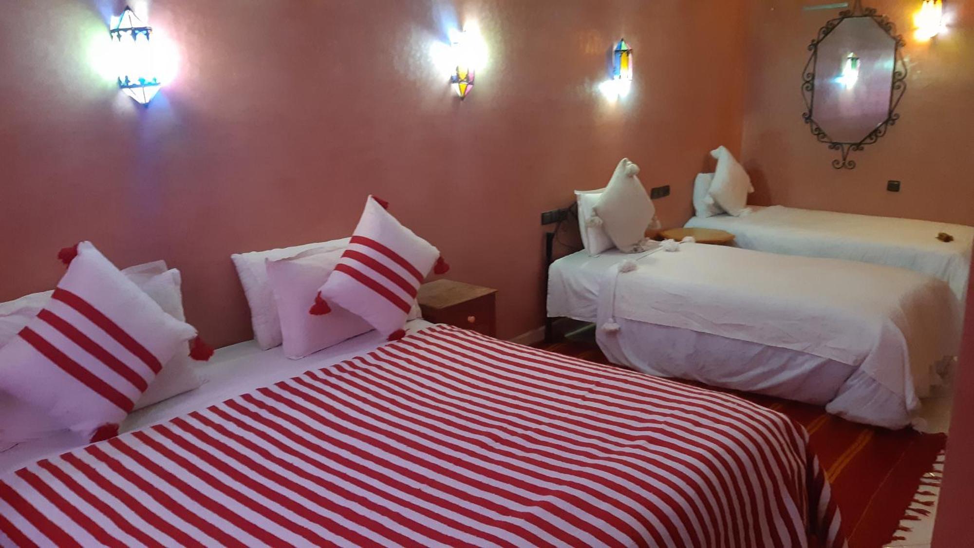 Hotel Restaurant Dar Al Madina 廷吉尔 外观 照片